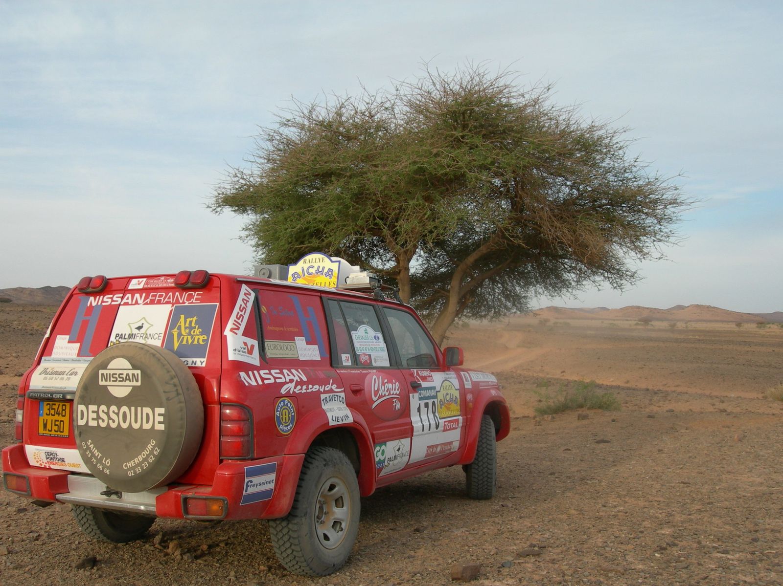 Résultat de recherche d'images pour "nissan patrol rallye gazelle"