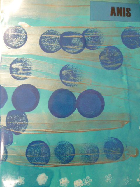 Des exemples de couvertures de cahiers de vie, cahiersde liaison sur les trois niveaux de la maternelle