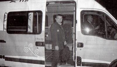 Chaque matin, Roger Sire prend le bus pour se rendre à son travail à la Roche-sur-Yon
