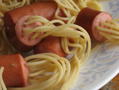 spaghetti-hot-dogs.jpg