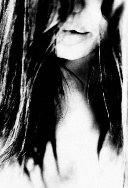 angelina-jolie-perso-12-410x600