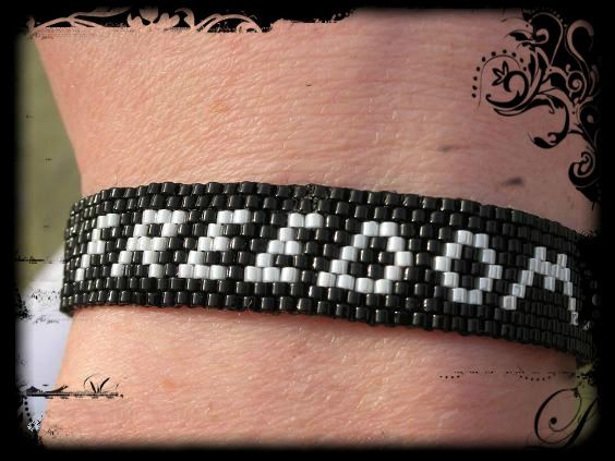 AB-43-Bracelet-tisse-miyuki-freedom-noir-et-blanc.jpg