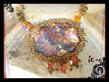AC-07-collier-baroque-cabochon-serti-artisanal--1-.jpg