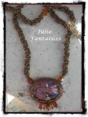 AC-07-collier-baroque-cabochon-serti-artisanal.jpg