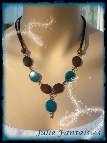 C-51-Collier-ivoire-vegetal-bleu-canard---marron.jpg