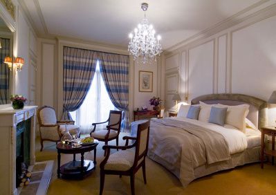 royal_monceau_room.jpg