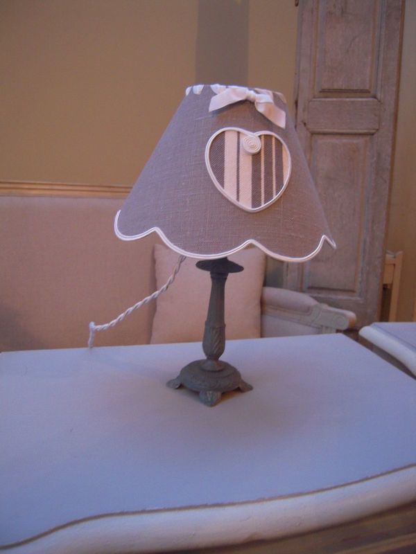 Lampe de chevet ancien patinée Gris Bleu Gustavien Patine et Gaufre Blog décoration de charme