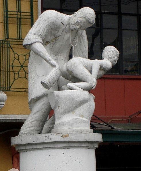 imagesstatuecaption.jpg