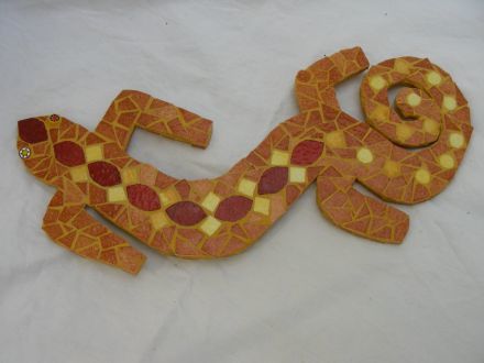 Mosaïque décorative en forme de salamandre