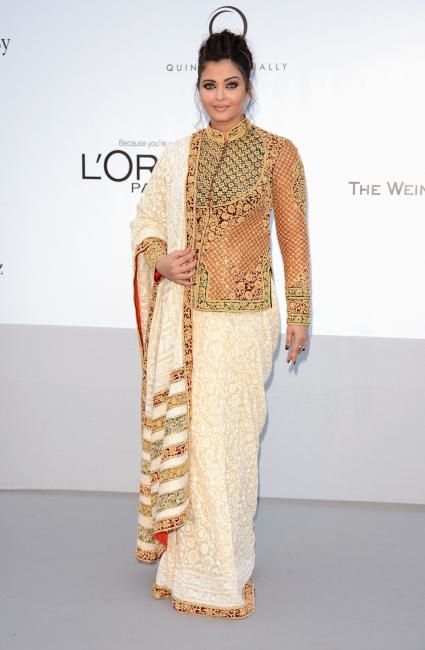 Aishwarya-Rai-Bachchan-at-the-Amfar-gala-at-Cannes-2.jpg