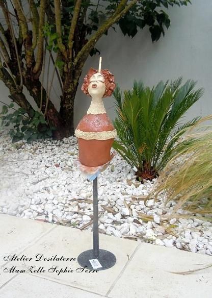 Sculpture personnage Mamzelle Sophie Terre