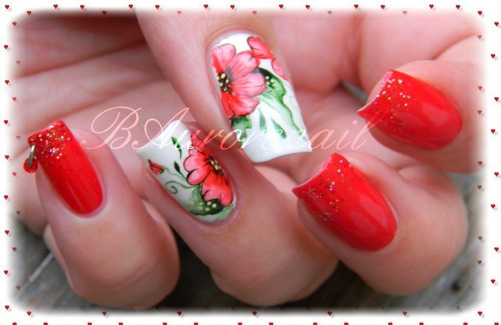 Nail art \u0026quot;fleur rouge\u0026quot; en aquarelle
