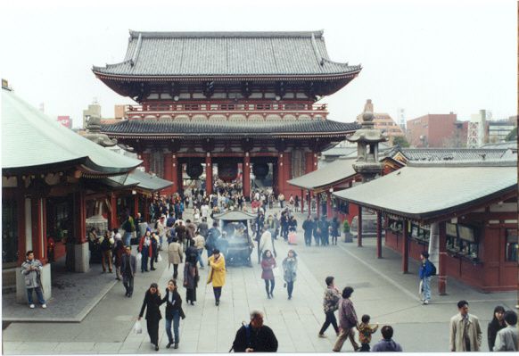 Asakusa-Senso-ji-temple.jpg