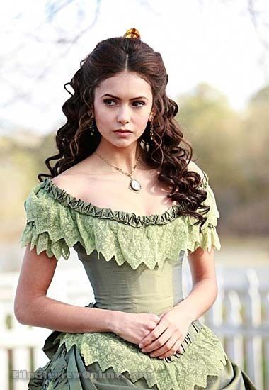 Katherine-Vampire-diaries-tv-female-characters-17336427-380.jpg