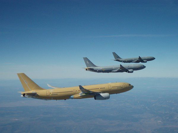 Three Airbus Military A330 MRTTs fly in formation photo Air