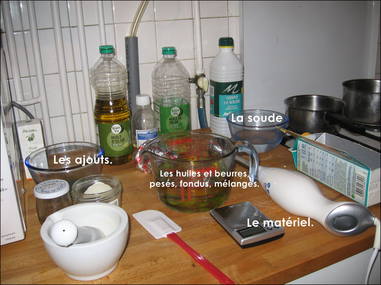 Débuter en savonnerie 1 : La saponification, la soude - Labelblue