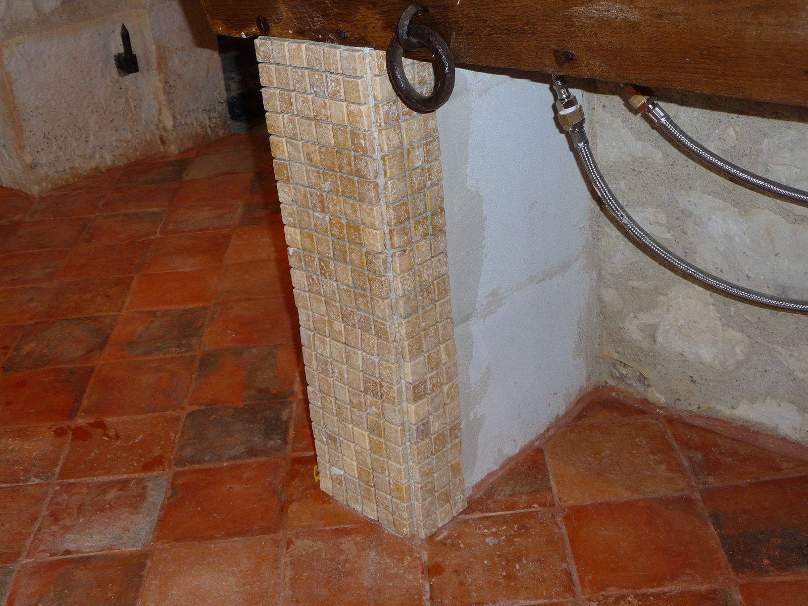 Pose du carrelage sur le muret de la salle de bain (février 2013 ...