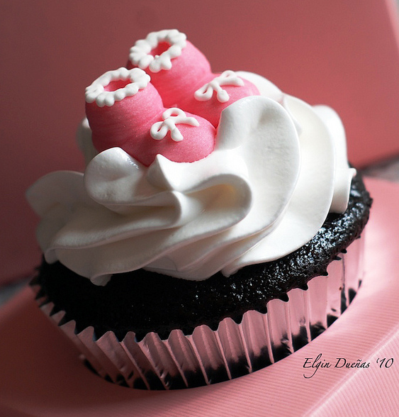 Pink-Baby-Bootie-Cupcake.png