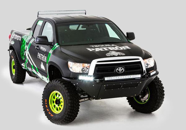 Toyota-Tundra-Pre-Runner_02.jpg