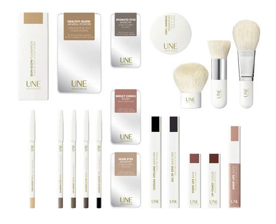 UNE NATURAL BEAUTY Mademoiselle bio, 53 maquillages UNE NATURAL BEAUTY à