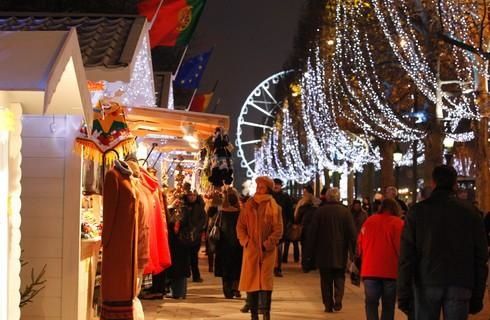 les-marches-de-noel-a-paris-en-2011
