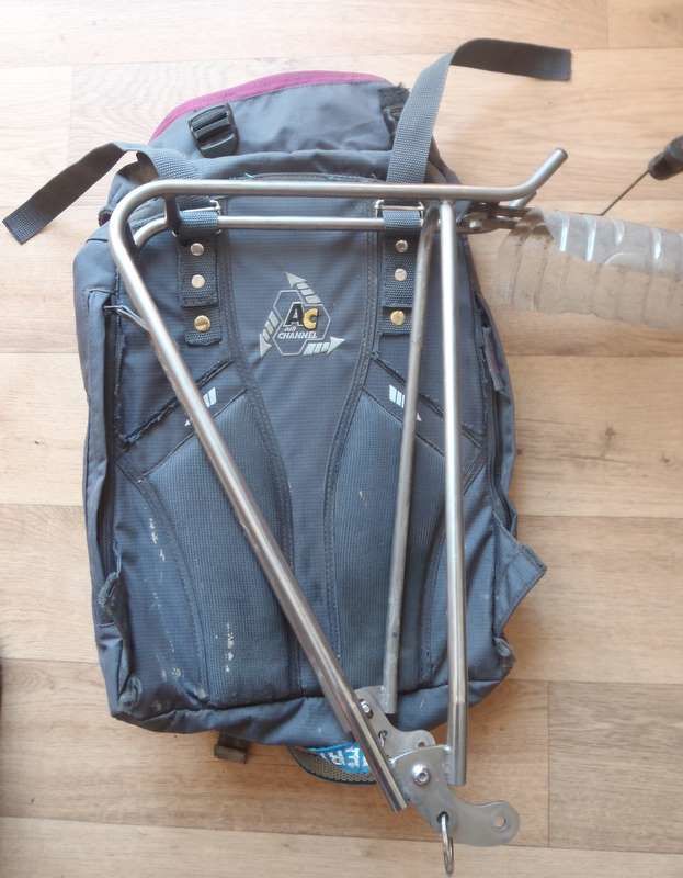 sacoche rivetée