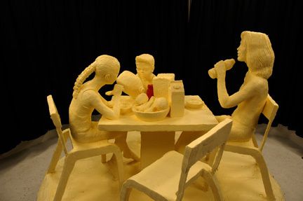 Jim-Victor-sculpteur-sur-beurre-chocolat-legumes