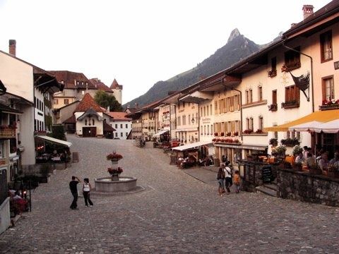 Rue Gruyères