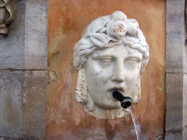 cotignac-provence-var--fontaine-.jpg