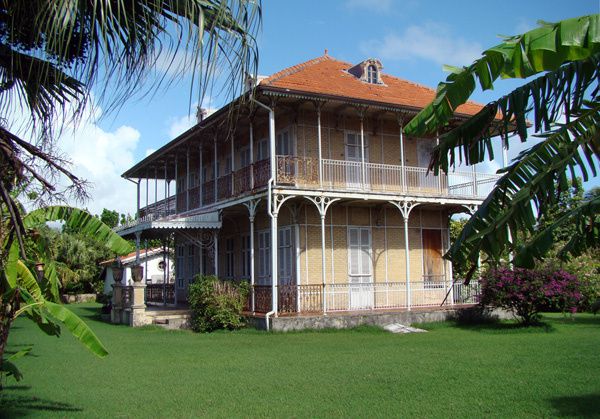 Photo Guadeloupe Maison-coloniale-Zevallos en bois guada.jpg