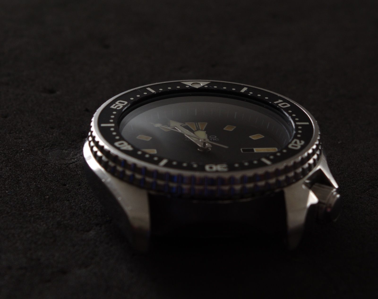 Seiko 4205 "midsize": le renouveau! IMGP1175