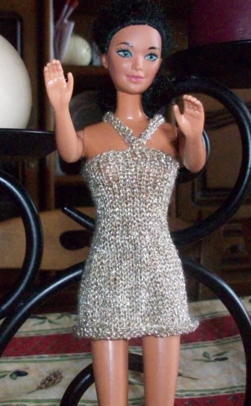 Tricot Barbie: Robe de soirée n°1 par les copinautes - Les passions  d'Emeraude