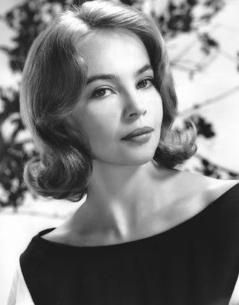 LESLIE CARON-17