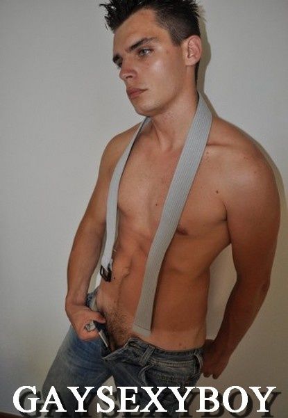 jeune gay nu escort vendée jeune gay nu escort vendée