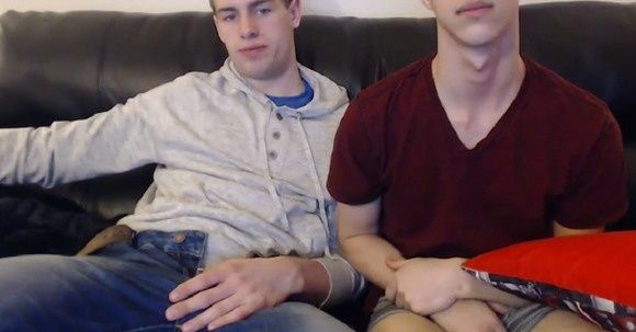 belle bite de gay plan cul proche belle bite de gay plan cul proche