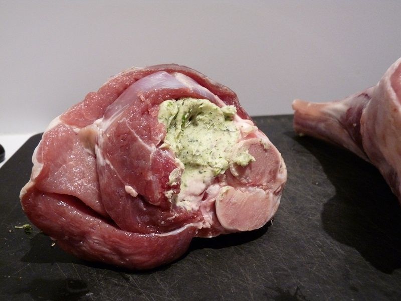 Souris d'agneau au four, au beurre d'herbe et en papillote, d'après Jamie  Oliver… - Paris dans ma cuisine