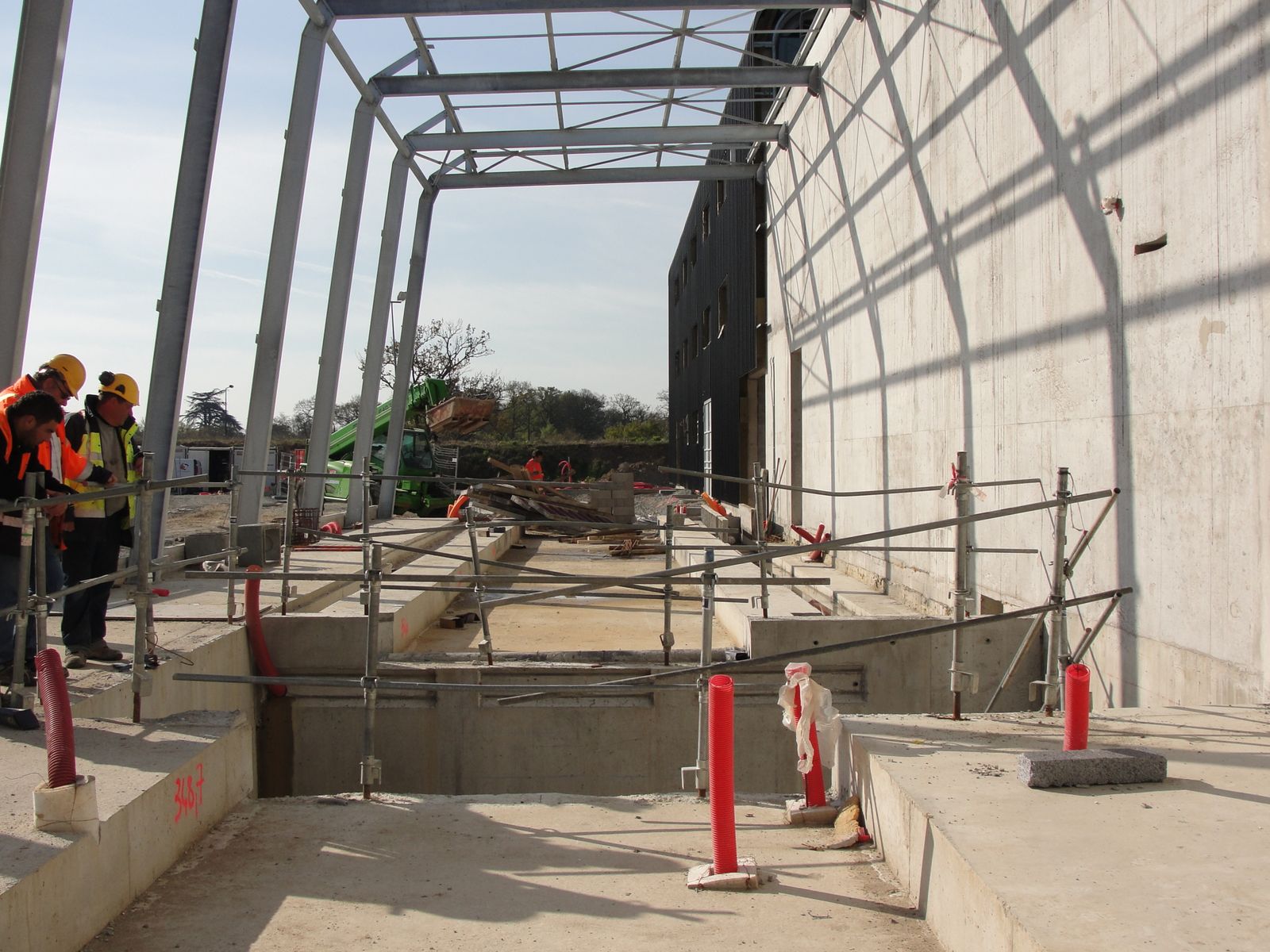 http://idata.over-blog.com/4/60/40/19/Centre-de-maintenance/DSC07781.JPG