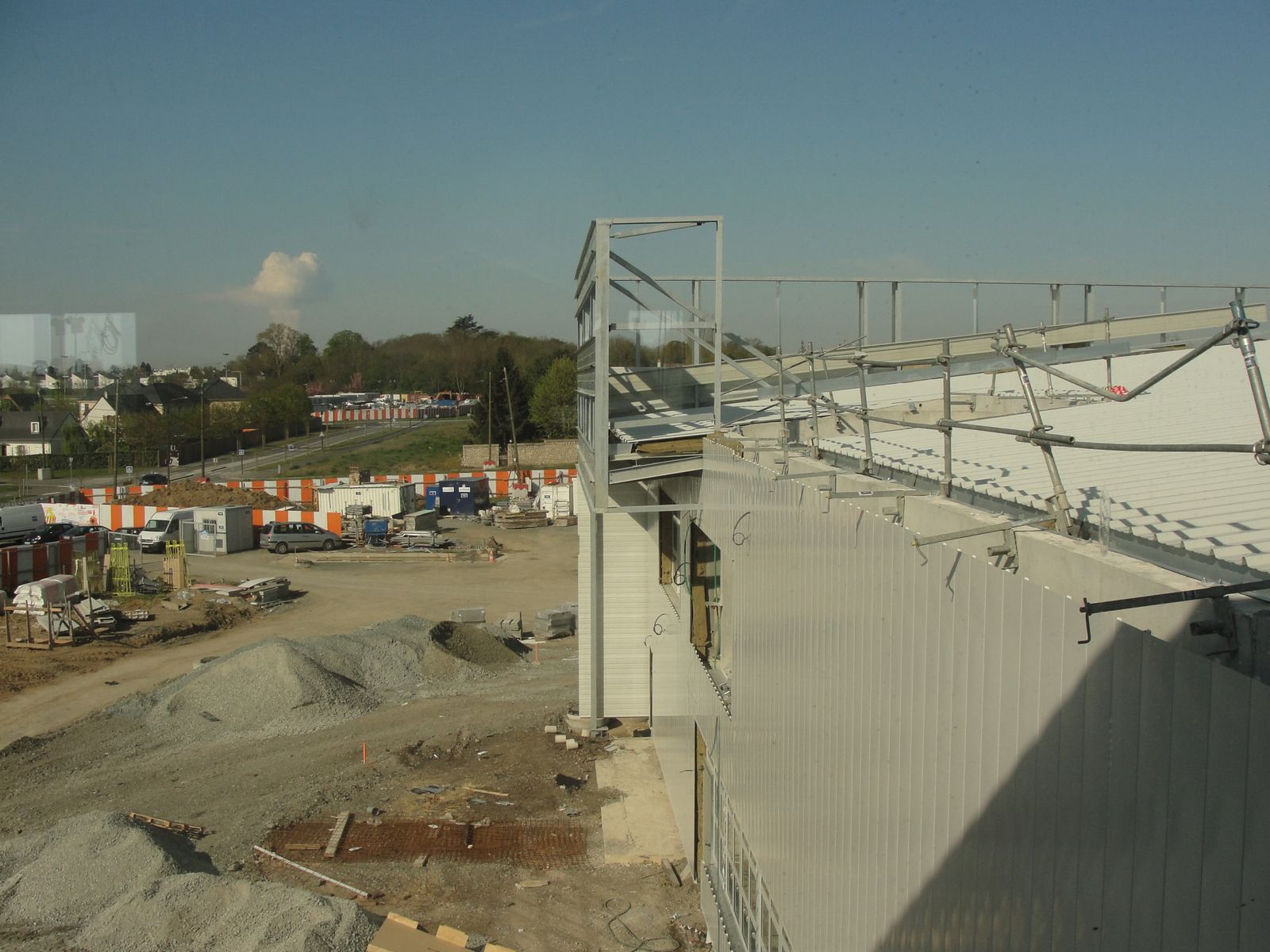 http://idata.over-blog.com/4/60/40/19/Centre-de-maintenance/DSC07800.JPG