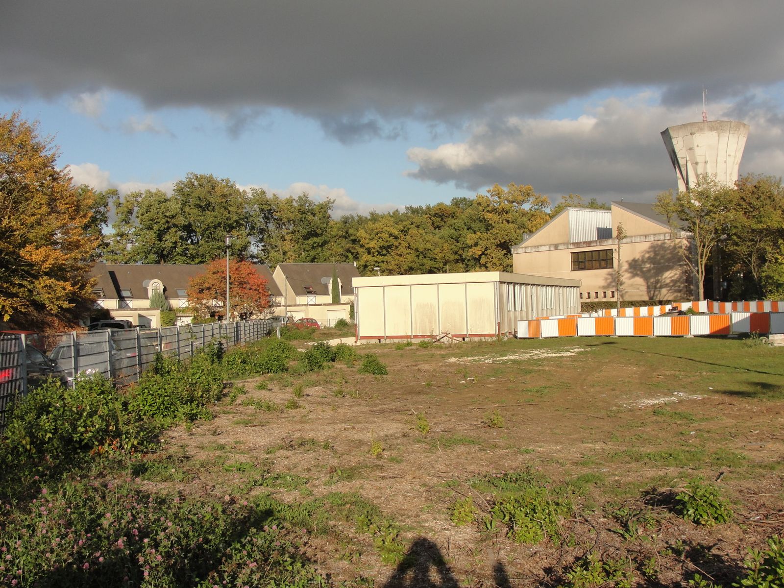 http://idata.over-blog.com/4/60/40/19/Construction-de-la-ligne---2011--3-/DSC00182.JPG