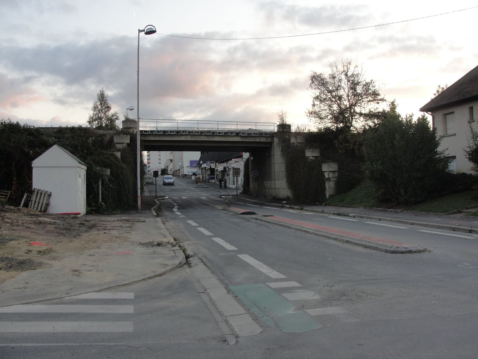http://idata.over-blog.com/4/60/40/19/Construction-de-la-ligne---2011--3-/DSC00286.JPG 