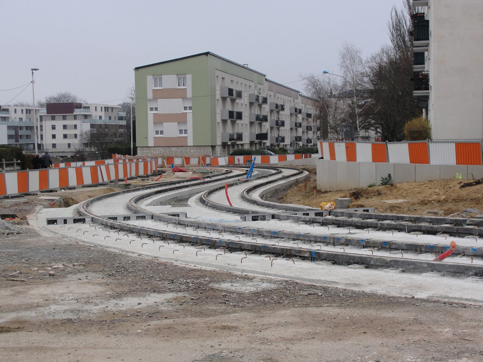 http://idata.over-blog.com/4/60/40/19/Construction-de-la-ligne---2011--3-/DSC00563.JPG