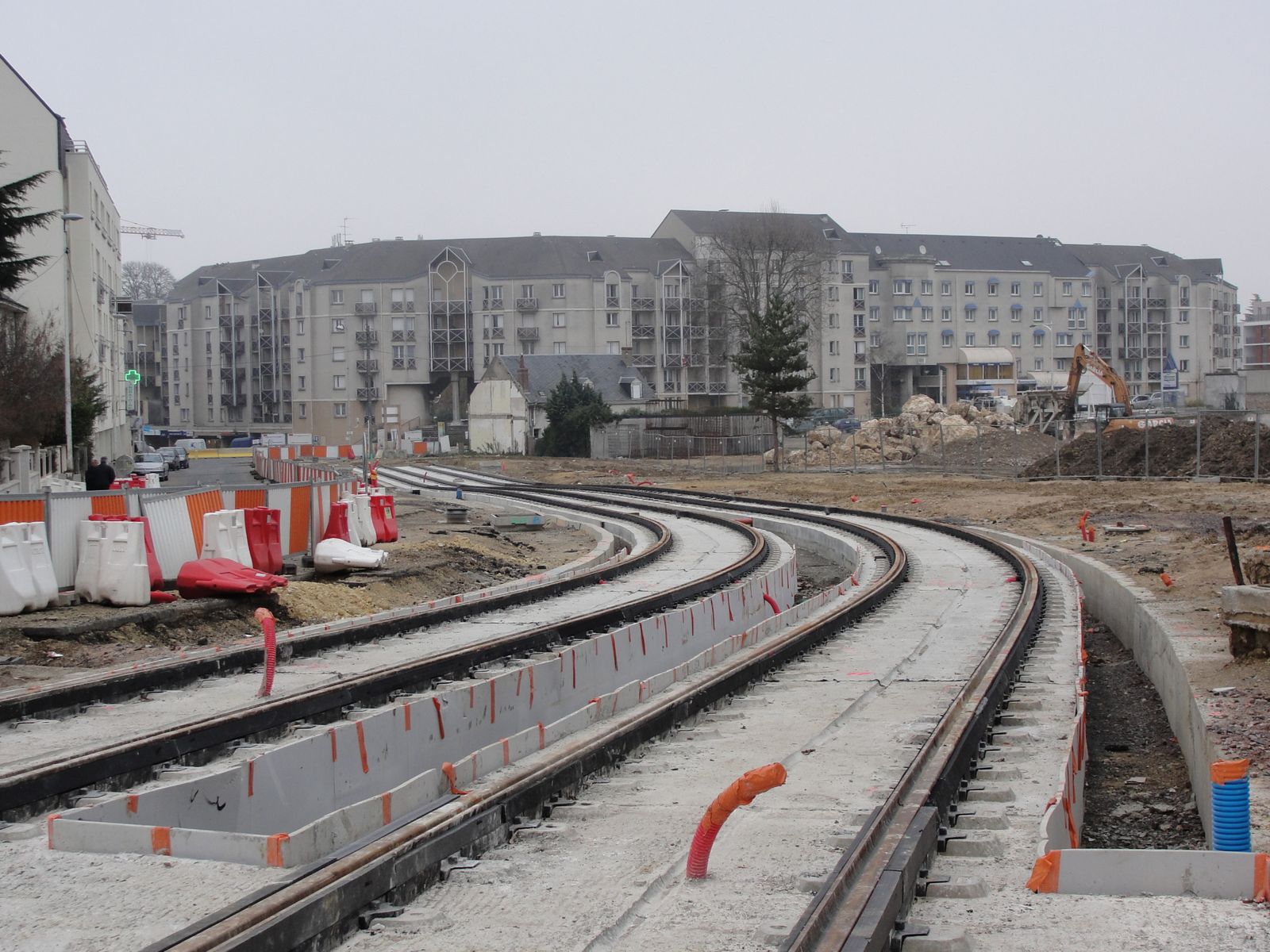 http://idata.over-blog.com/4/60/40/19/Construction-de-la-ligne---2011--3-/DSC00570.JPG