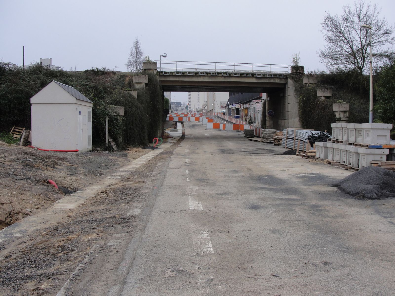 http://idata.over-blog.com/4/60/40/19/Construction-de-la-ligne---2011--3-/DSC00584.JPG