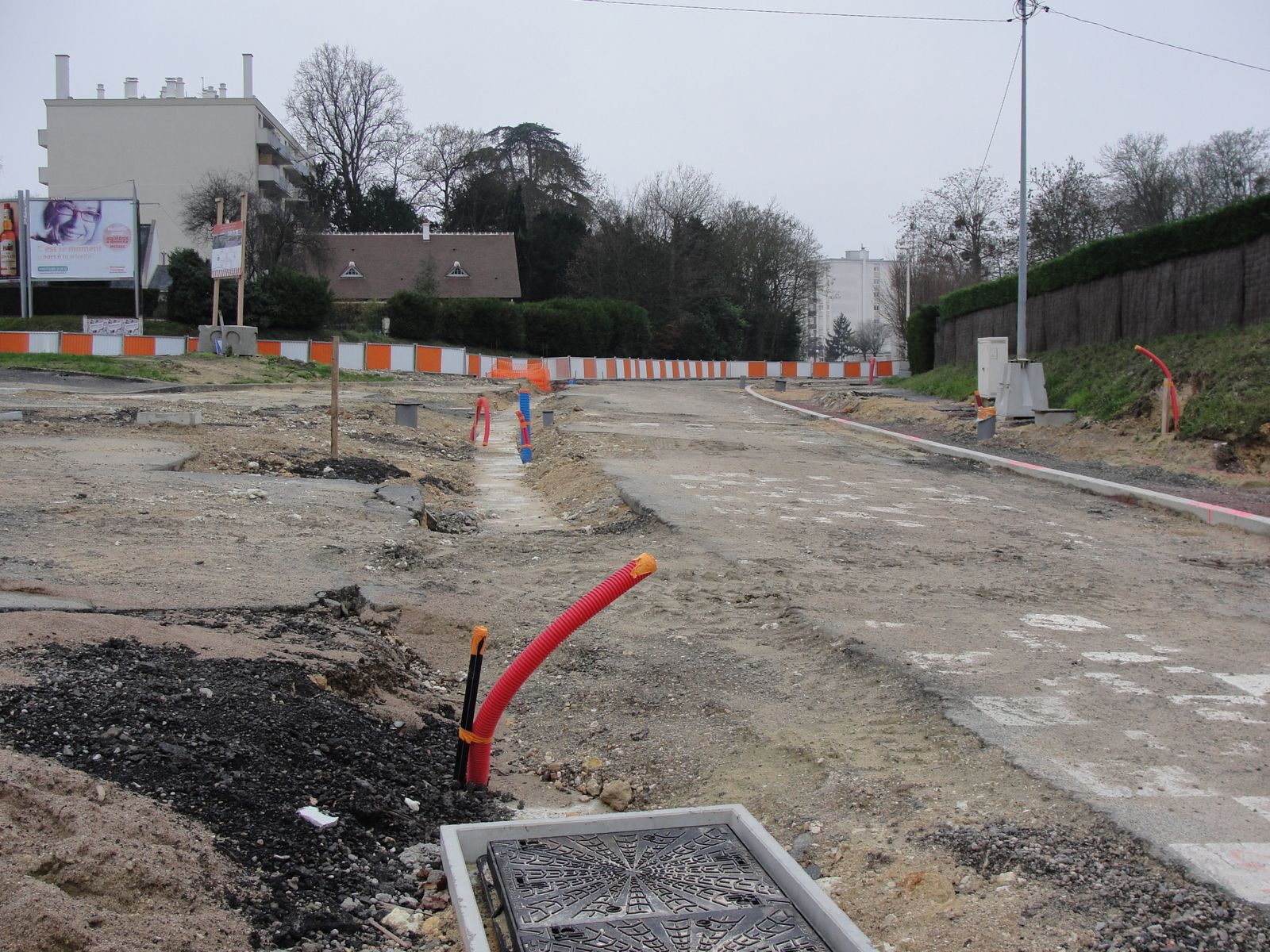 http://idata.over-blog.com/4/60/40/19/Construction-de-la-ligne---2011--3-/DSC00599.JPG