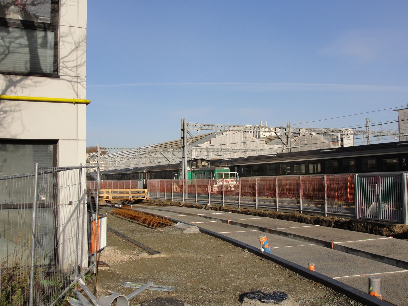 http://idata.over-blog.com/4/60/40/19/Construction-de-la-ligne---2011--3-/DSC00742.JPG