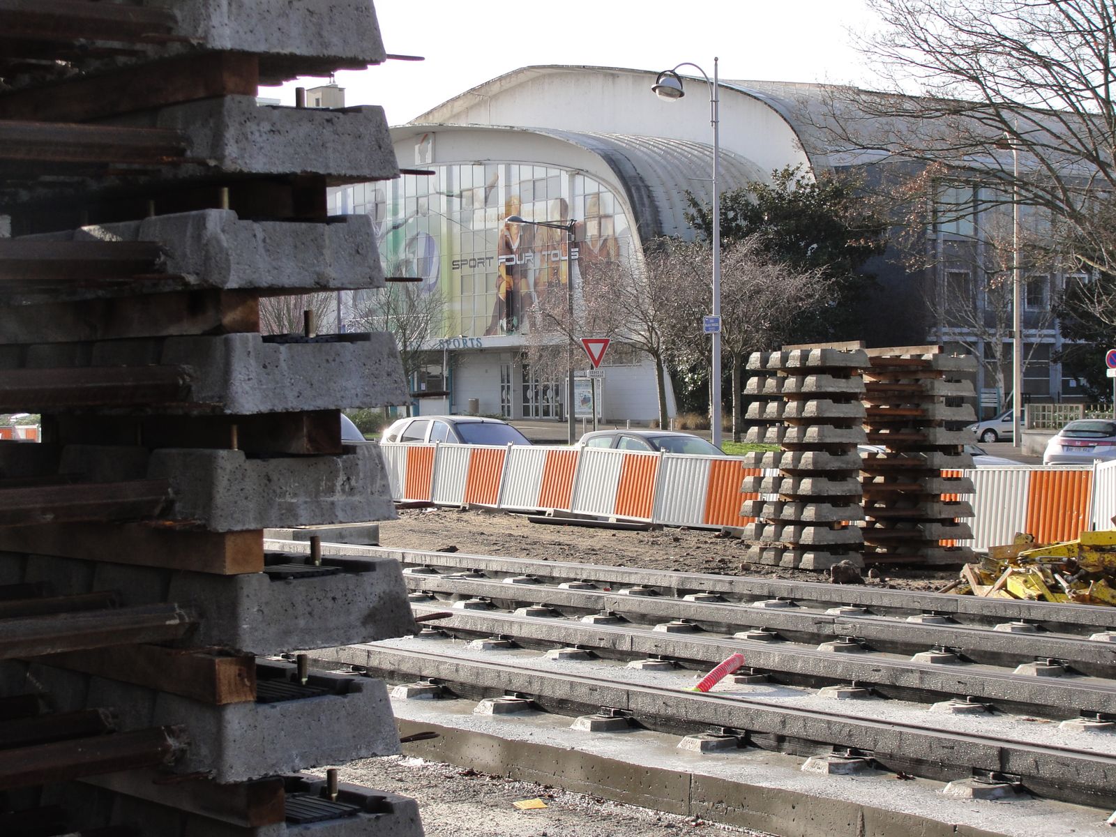 http://idata.over-blog.com/4/60/40/19/Construction-de-la-ligne---2011--3-/DSC00774.JPG