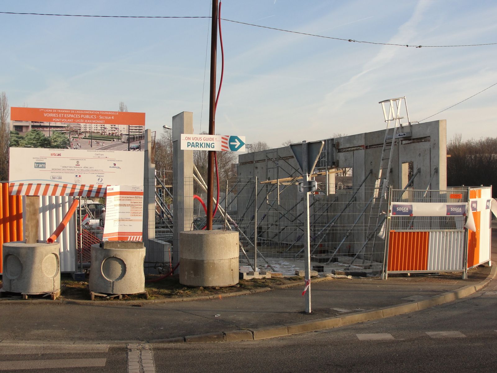http://idata.over-blog.com/4/60/40/19/Construction-de-la-ligne---2011--3-/DSC00950.JPG