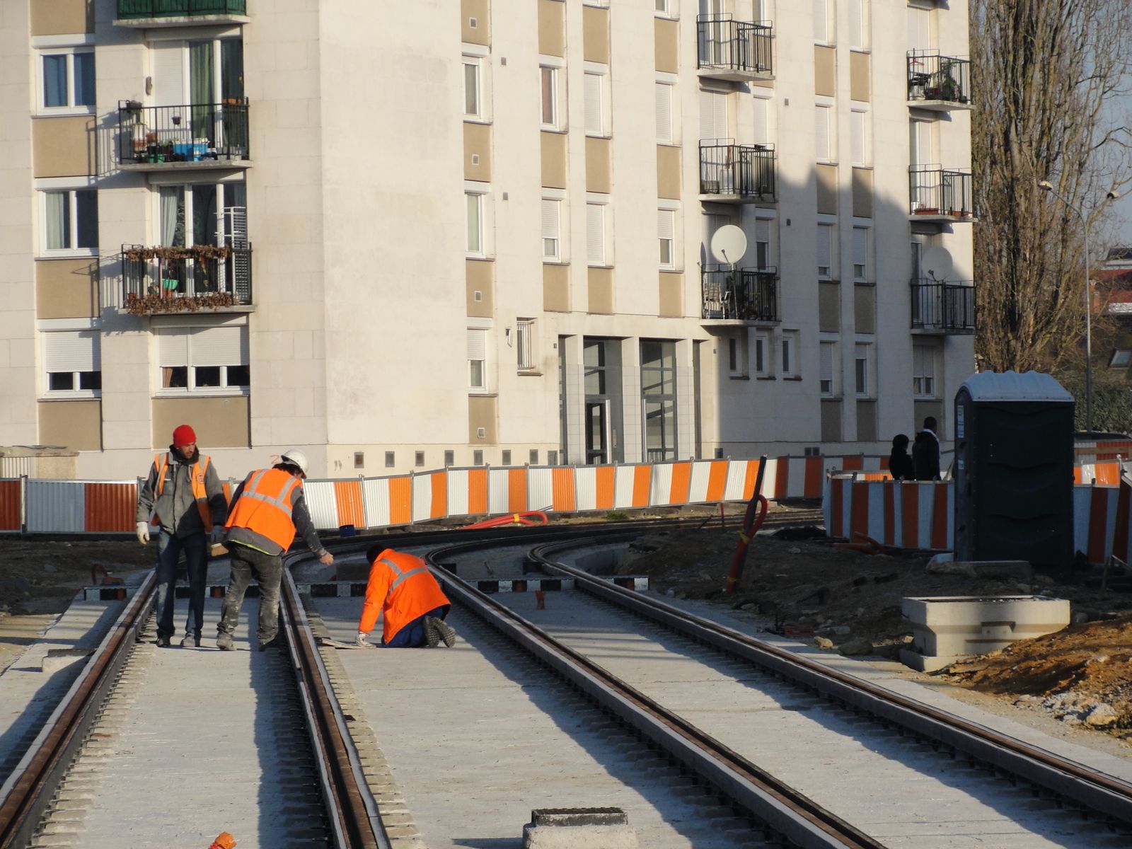 http://idata.over-blog.com/4/60/40/19/Construction-de-la-ligne---2011--3-/DSC00980.JPG