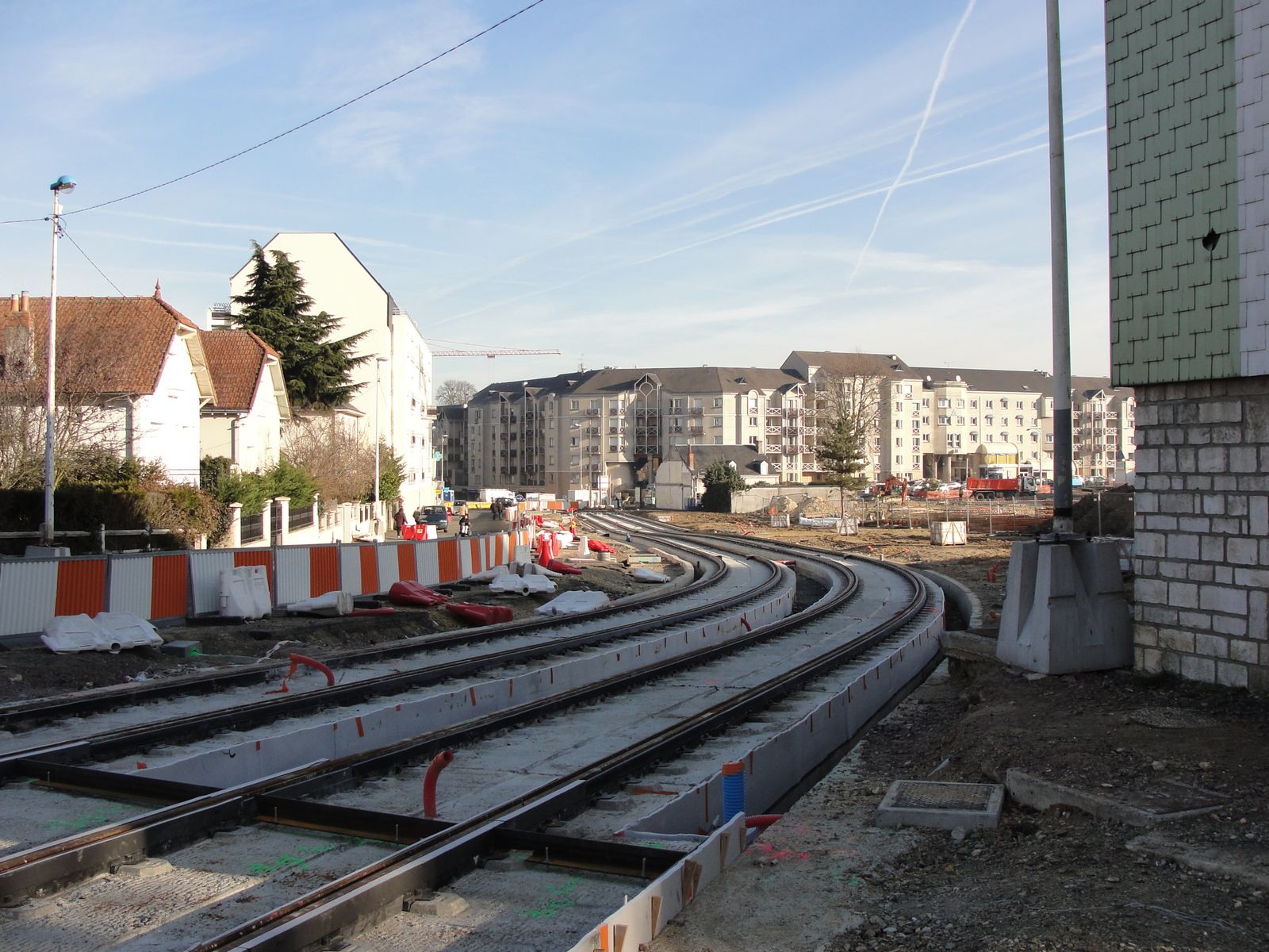 http://idata.over-blog.com/4/60/40/19/Construction-de-la-ligne---2011--3-/DSC01027.JPG