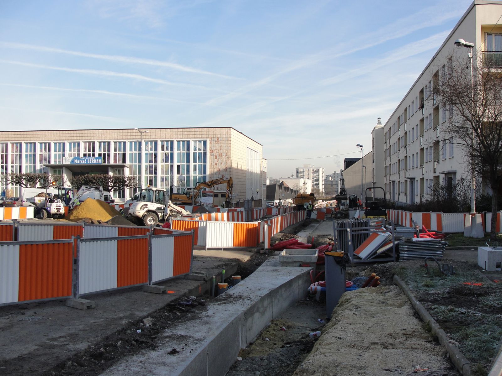 http://idata.over-blog.com/4/60/40/19/Construction-de-la-ligne---2011--3-/DSC01070.JPG